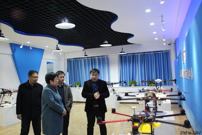 河北智飛極農(nóng)無(wú)人機(jī)科技|一鳶科技|行業(yè)定制無(wú)人機(jī)