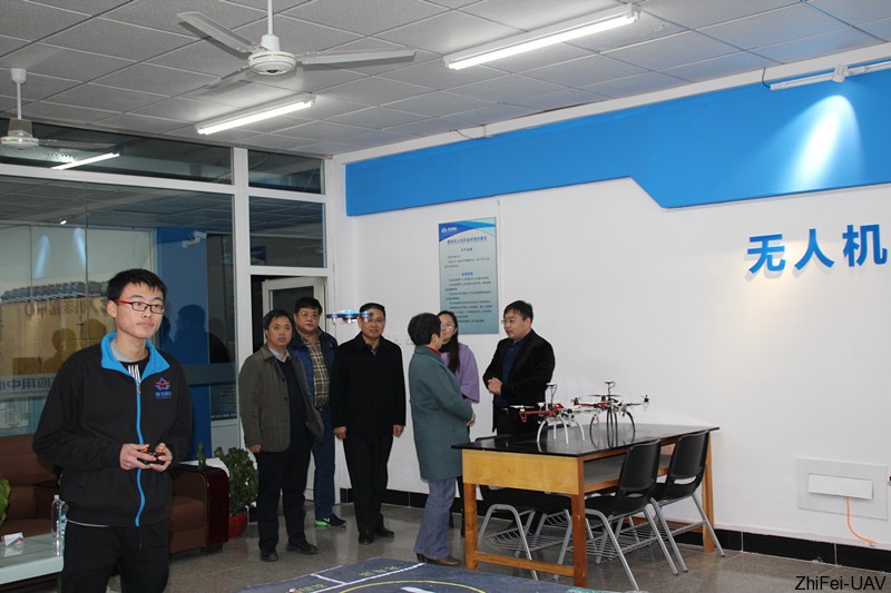 河北智飛極農(nóng)無(wú)人機(jī)科技|一鳶科技|行業(yè)定制無(wú)人機(jī)