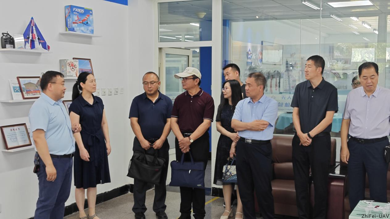 河北智飛極農(nóng)無(wú)人機(jī)科技|一鳶科技|行業(yè)定制無(wú)人機(jī) 河北智飛極農(nóng)無(wú)人機(jī)科技|一鳶科技|行業(yè)定制無(wú)人機(jī)